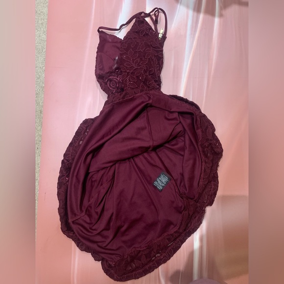 Le Château cocktail dress - Picture 3 of 3